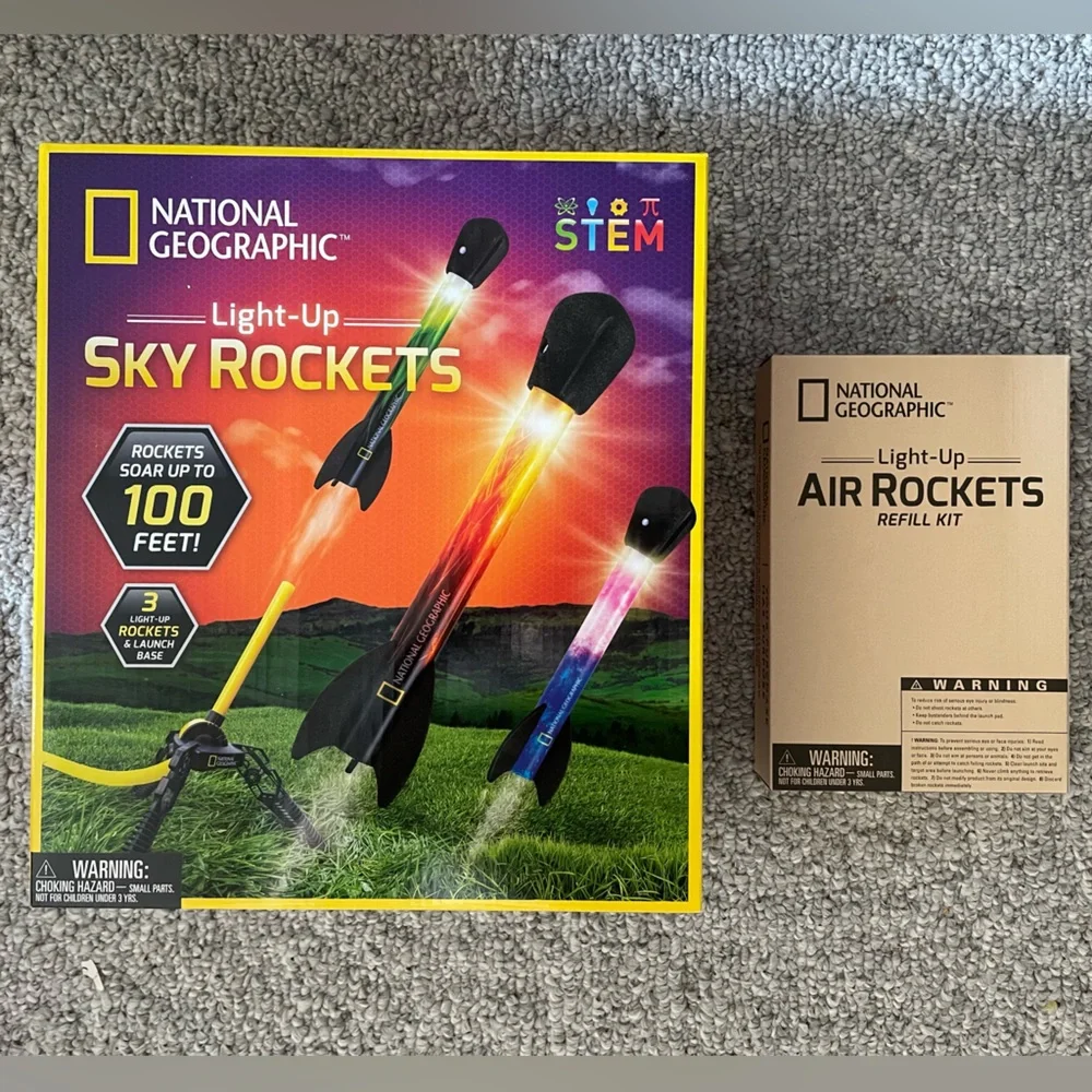 NATIONAL GEOGRAPHIC Air Rocket Toy & refill kit  NWT